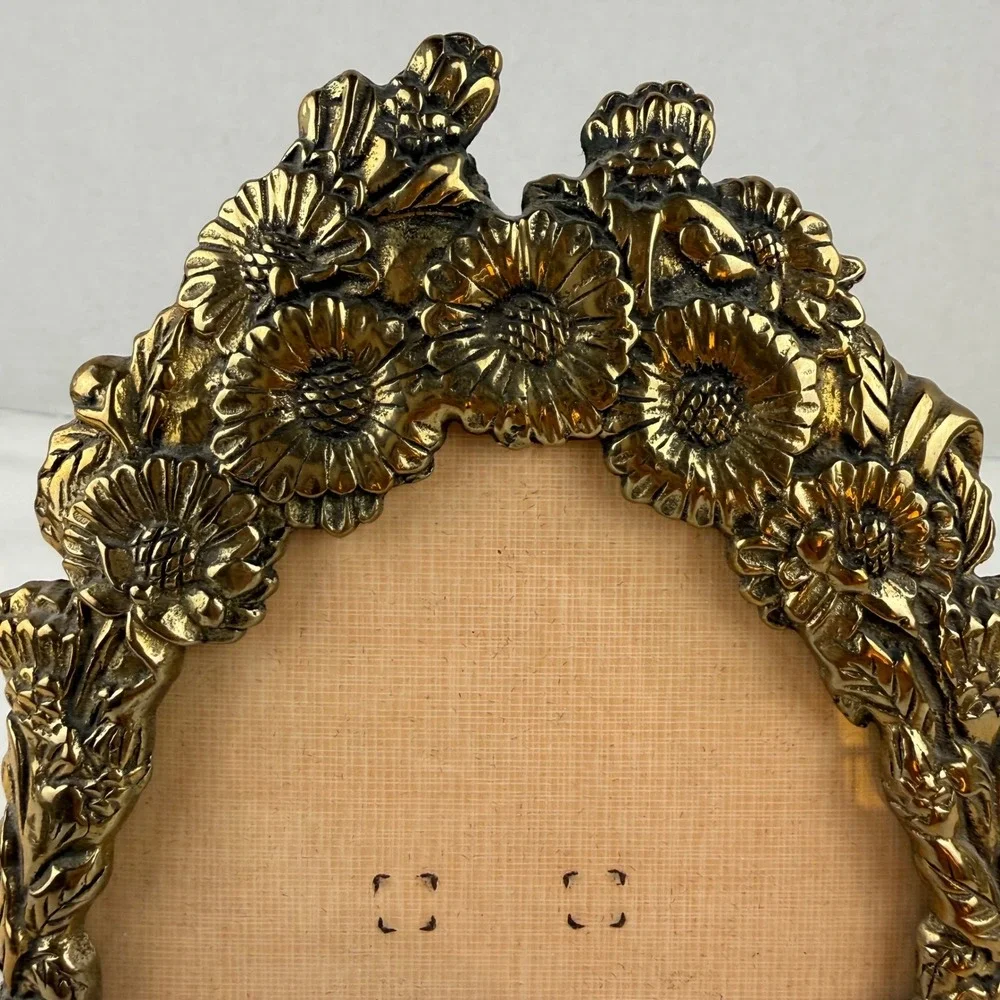 Vintage Brass Sunflower Oval Picture Frame Ornate Floral Gold Tone 5x7 Tabletop